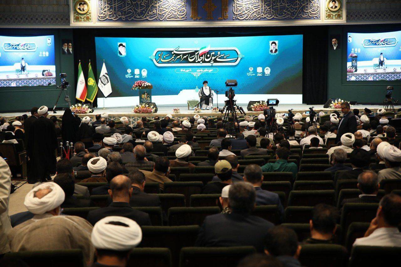 آیت الله علم الهدی: نماز آن‌طور که باید در جامعه اقامه نشده است