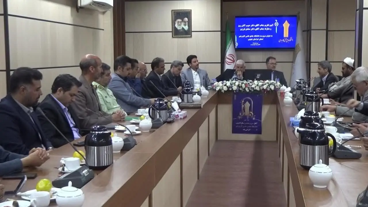 اساتید و دانشجویان در پیشرفت و توسعه کشور پیشتاز و تأثیرگذار هستند