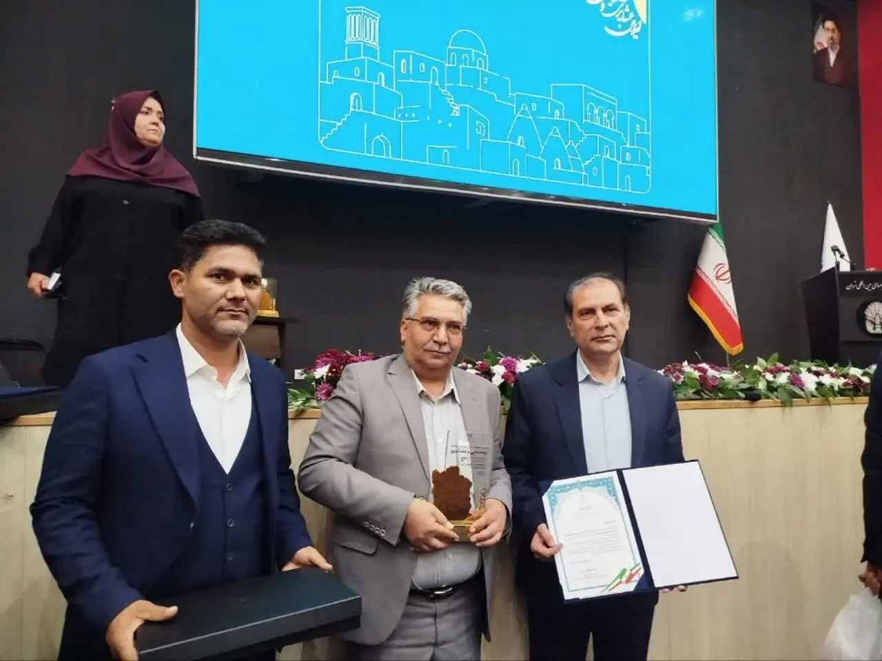 درخشش خراسان جنوبی در ششمین نمایشگاه توانمندی‌های روستایی و عشایری کشور