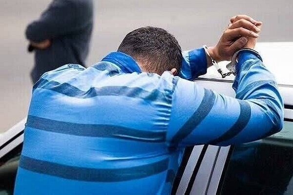 دو قاچاقچی پرندگان کمیاب در اسفراین دستگیر شدند